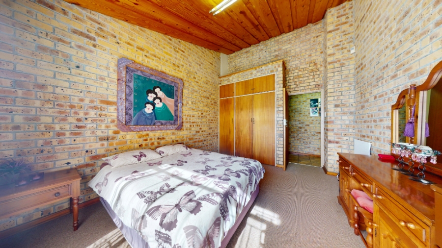 4 Bedroom Property for Sale in Potchefstroom North West